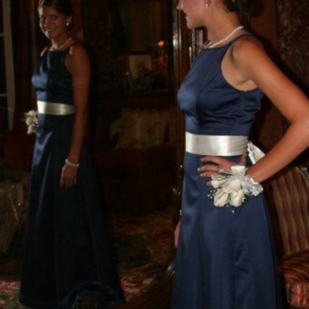 Navy Blue Formal Ball gown prom dress size 6